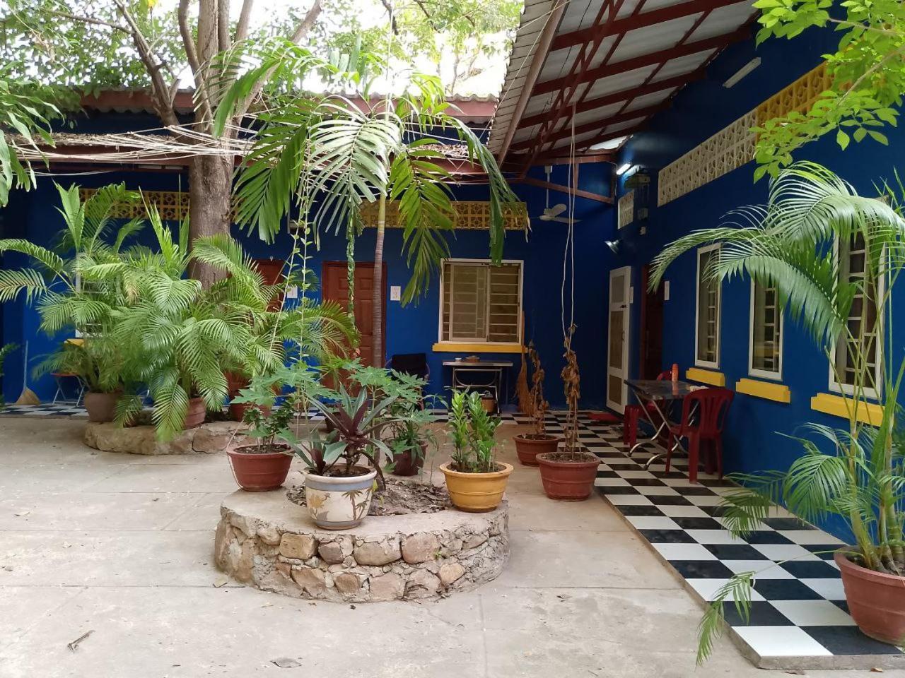 The Hideout Apartment กำปอต ภายนอก รูปภาพ