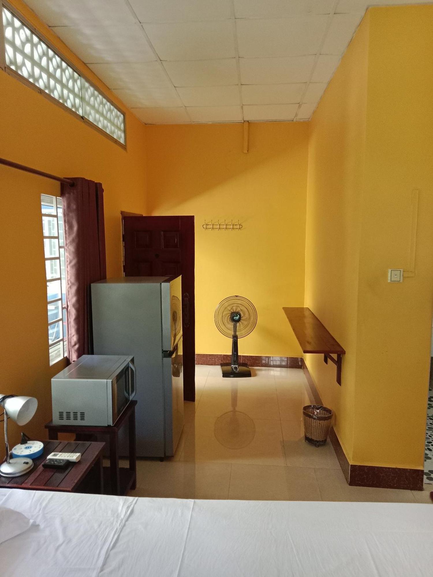 The Hideout Apartment กำปอต ภายนอก รูปภาพ